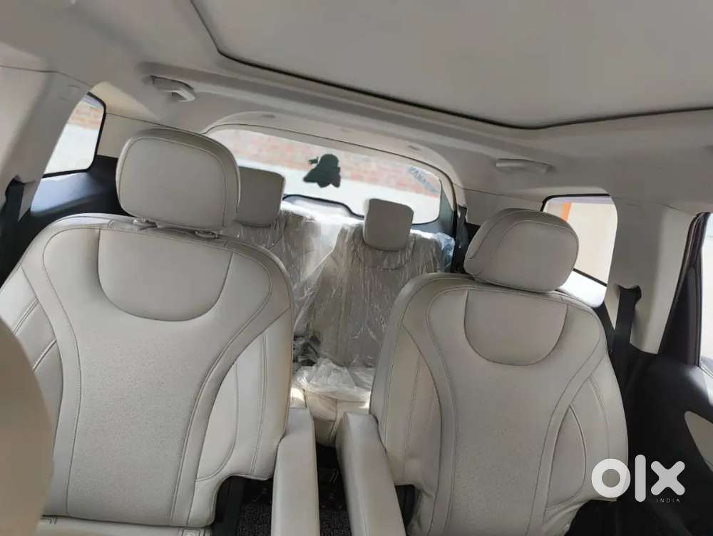 Mahindra Xuv700 2024