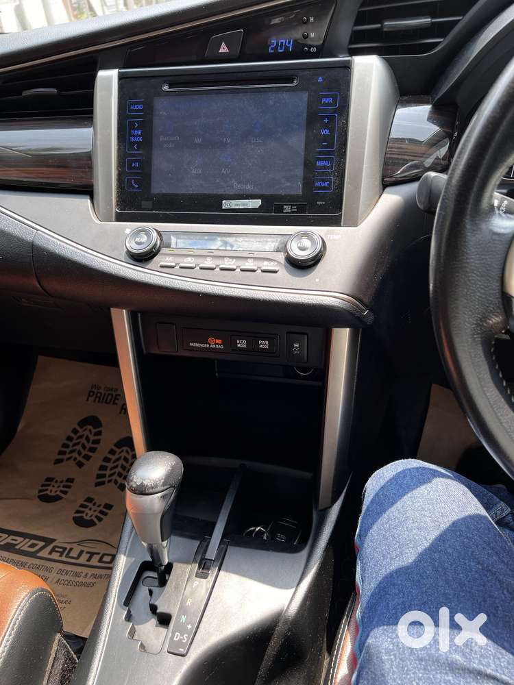 Toyota Innova Crysta 2.8z Automatic, 2017, Diesel