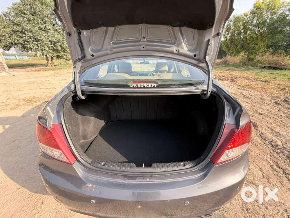 Hyundai Fluidic Verna 2013