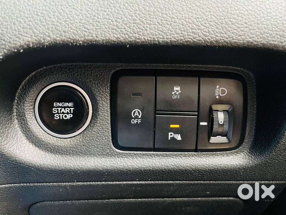 Hyundai Alcazar Signature (o) 6 Str 1.5 Petrol Dct, 2023, Petrol