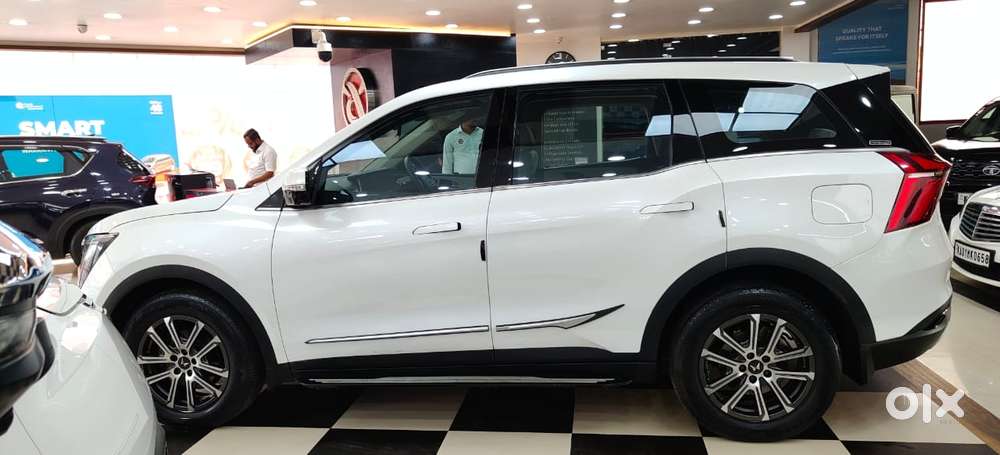 Mahindra Xuv700 2.0 Ax 7 Petrol At Luxury Pack Str, 2023, Petrol