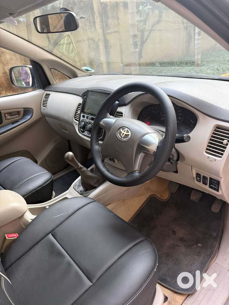 Toyota Innova 2.5 G (diesel) 8 Seater, 2014, Diesel