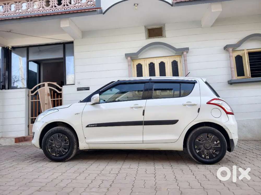 Maruti Suzuki Swift 2012 Petrol 110000 Km Driven Petlor And Cng
