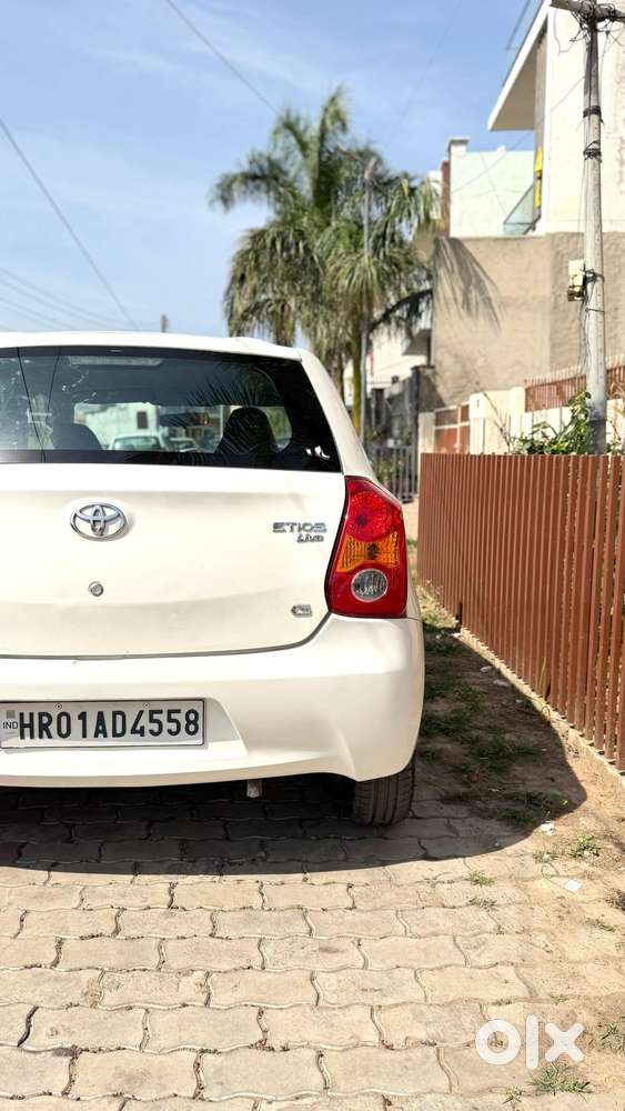 Toyota Etios Liva V Sp*, 2011, Petrol