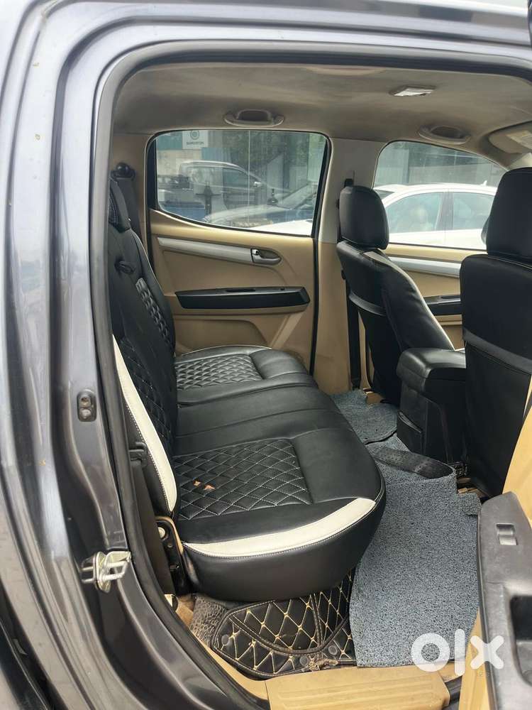 Isuzu V-cross Z 4x4 Mt, 2017, Diesel