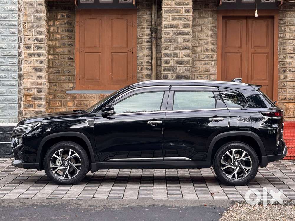 Toyota Urban Cruiser Hyryder 1.5 V Hybrid, 2025, Petrol