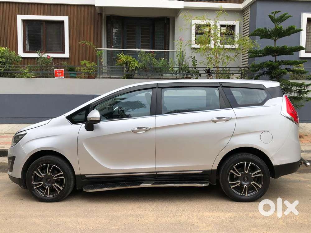 Mahindra Marazzo M8, 2019, Diesel