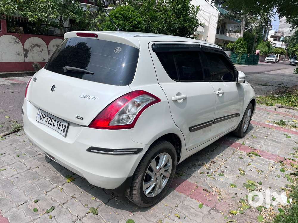 Maruti Suzuki Swift Vvt Zxi, 2012, Petrol