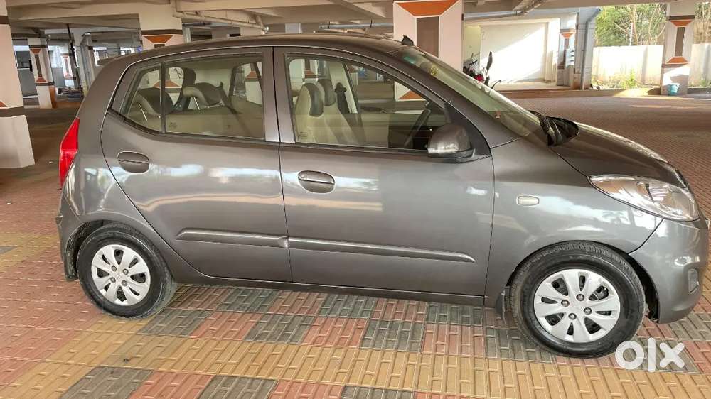 Hyundai I10 Sportz Petrol 2011