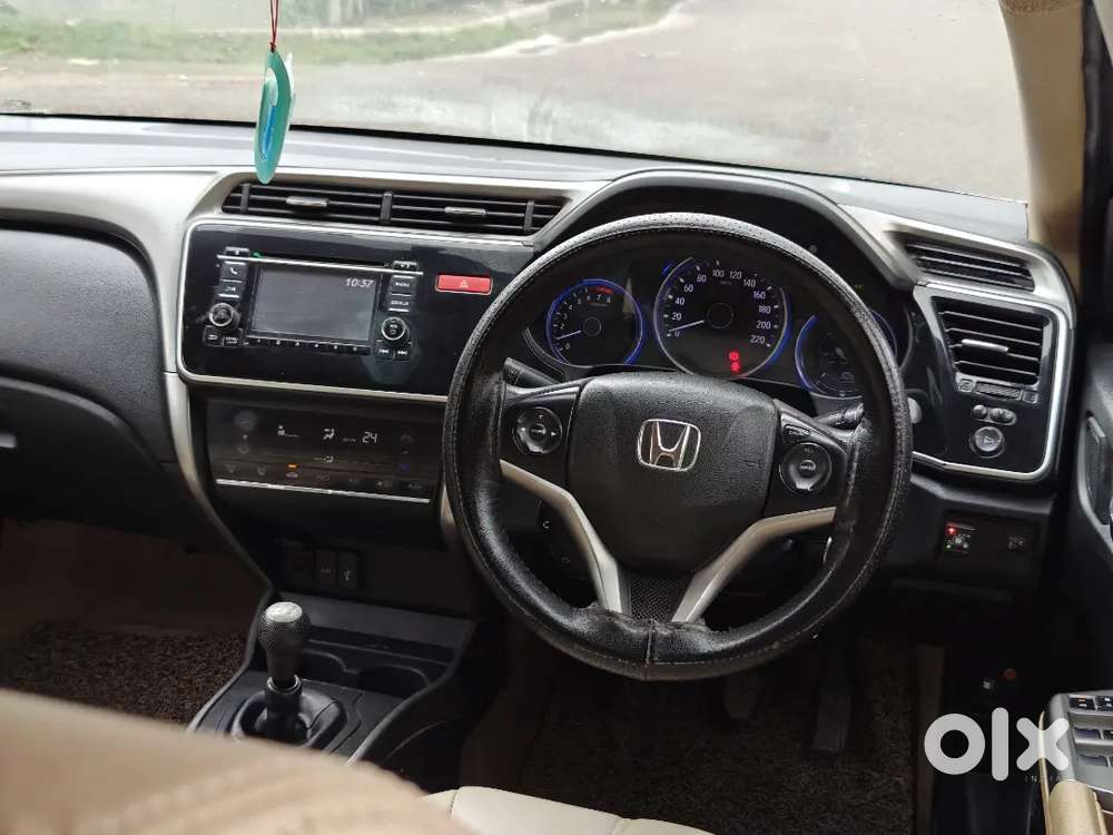 Honda City V Mt 2015