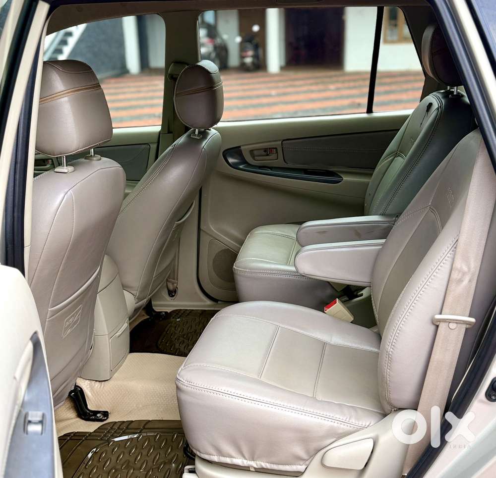 Toyota Innova 2.5 G (diesel) 7 Seater, 2013, Diesel