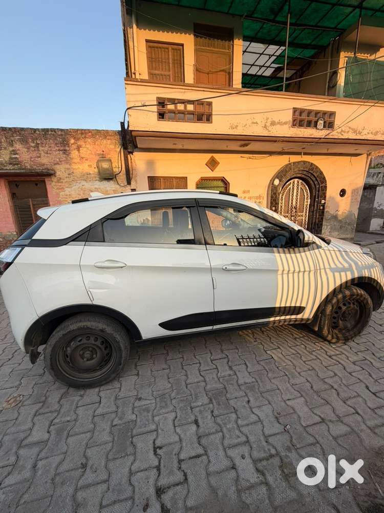 Tata Nexon Hybrid 2018