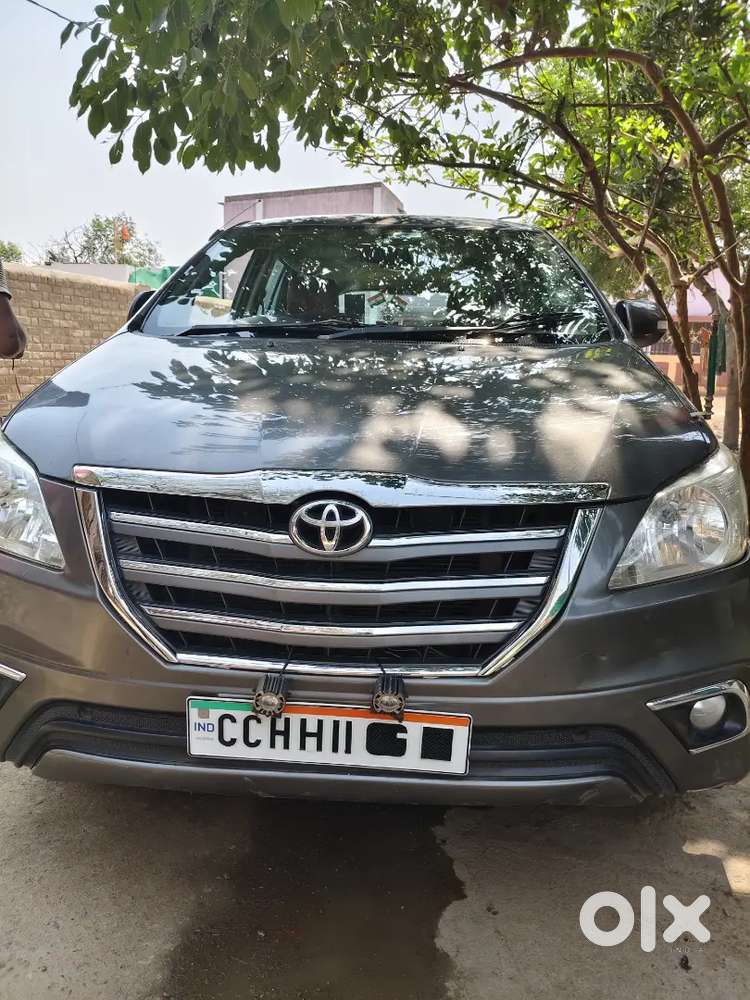 Toyota Innova Diesel Fully Maintained Car