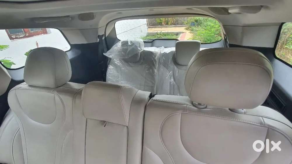Mahindra Xuv700 Top End Luxury
