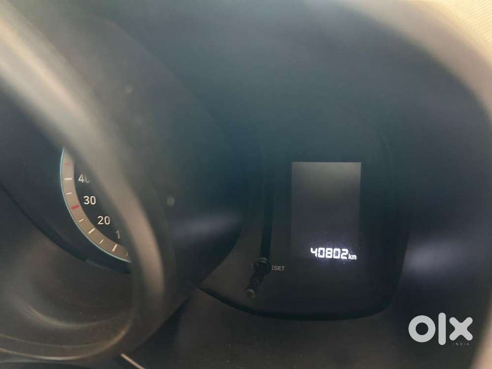 Hyundai Venue 2022 Petrol Well Maintained