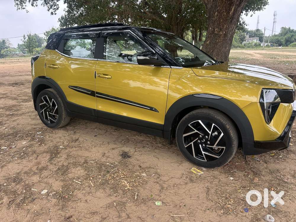 Mahindra Xuv 3xo Ax7l Petrol Mt, 2025, Petrol