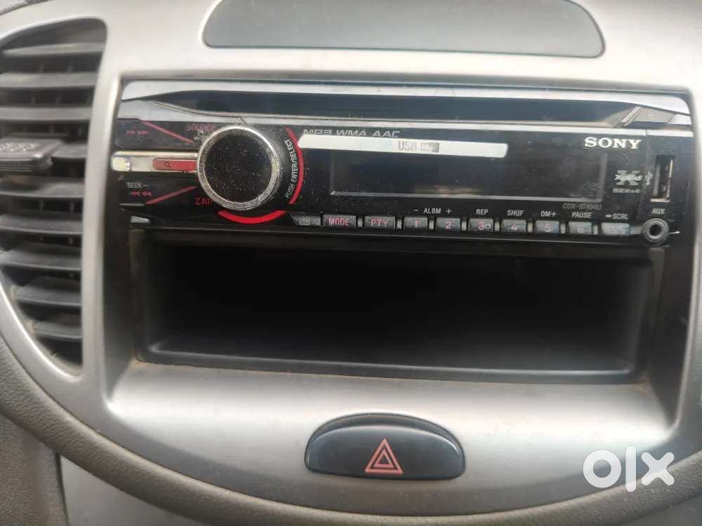 Single Handed Hyundai I10 Magna 2012 Cng & Petrol Car White