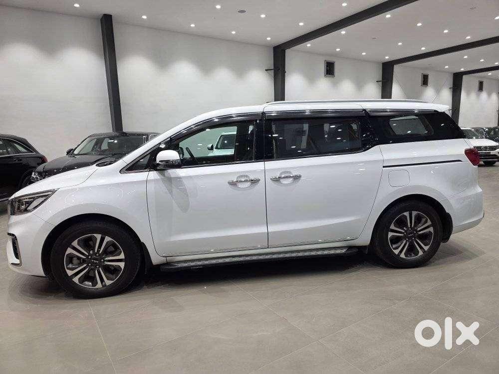 Kia Carnival Limousine Plus 7 Str, 2023, Diesel