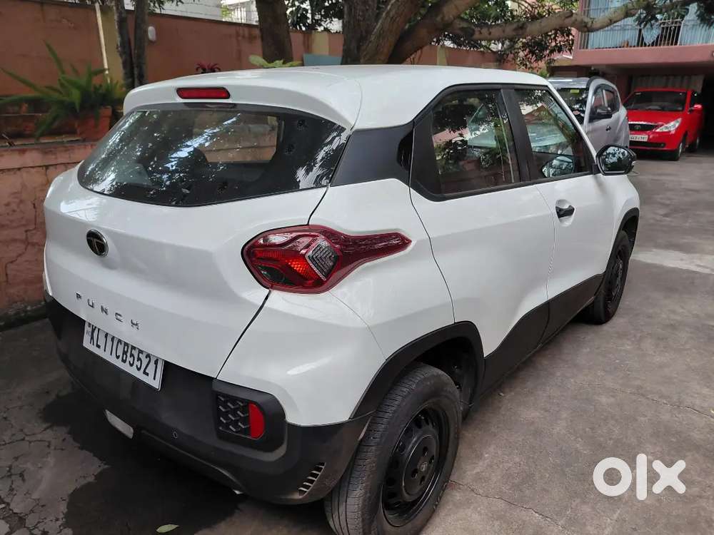 Tata Punch 1.2 Revotron 2025