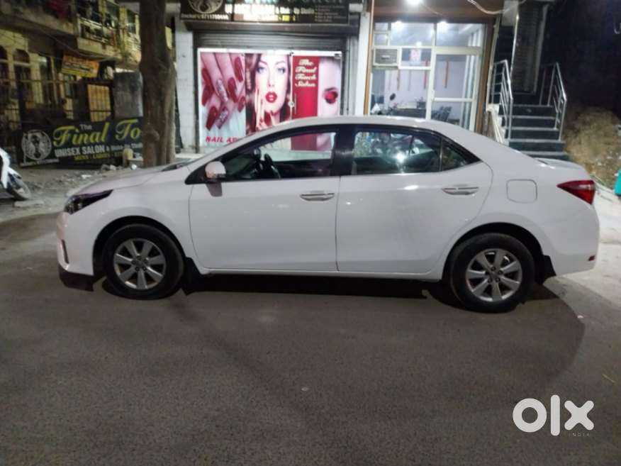 Toyota Corolla Altis 1.8 G Cvt, 2015, Petrol