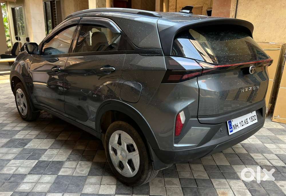 Tata Nexon Smart Plus1.2 Revotron Petrol 5 Mt, 2024, Cng & Hybrids