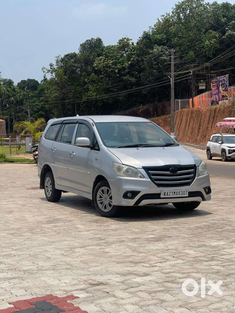 Toyota Innova 2013 Diesel Well Maintained