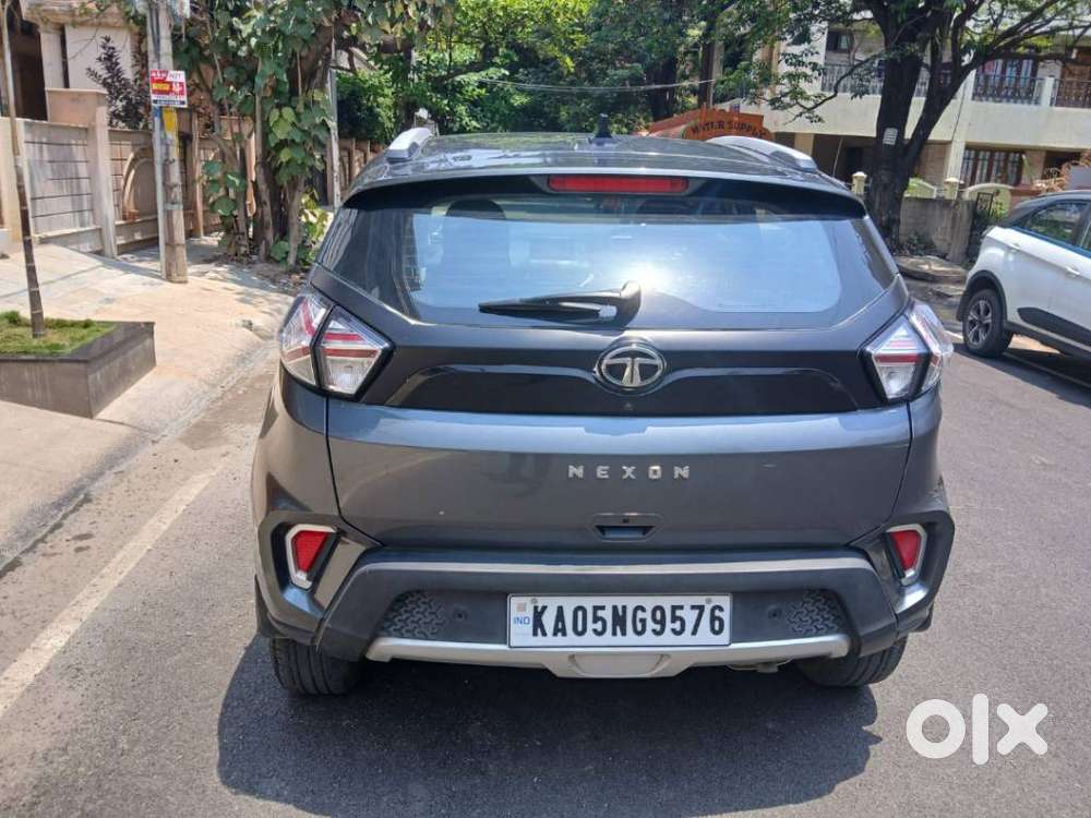 Tata Nexon 1.2 Revotron Xza Plus, 2023, Petrol
