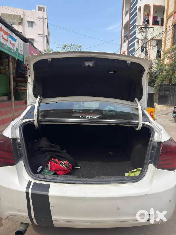 Chevrolet Cruze 2011 Diesel 80000 Km Driven