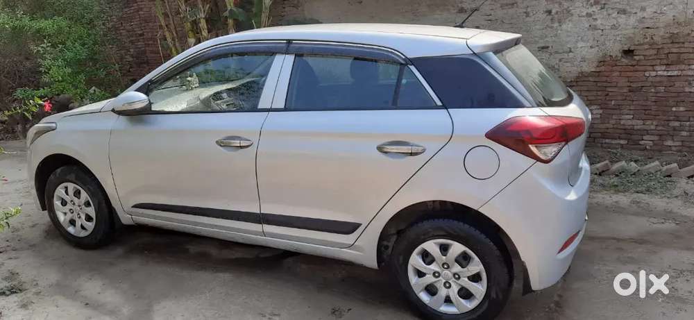 Hyundai I20 2017 Diesel 100000 Km Driven