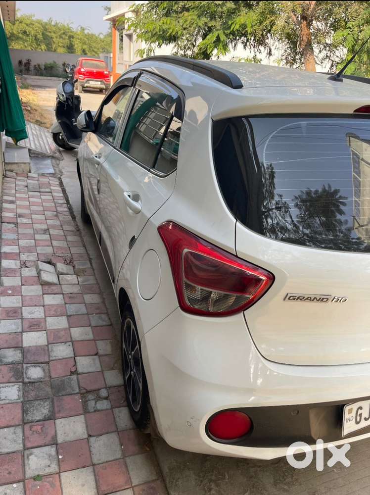 Hyundai Grand I10 Sportz Petrol 2018 Autometic