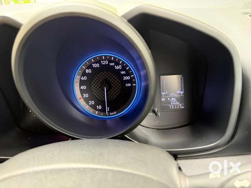 Hyundai Venue 2021 Diesel Well Maintained