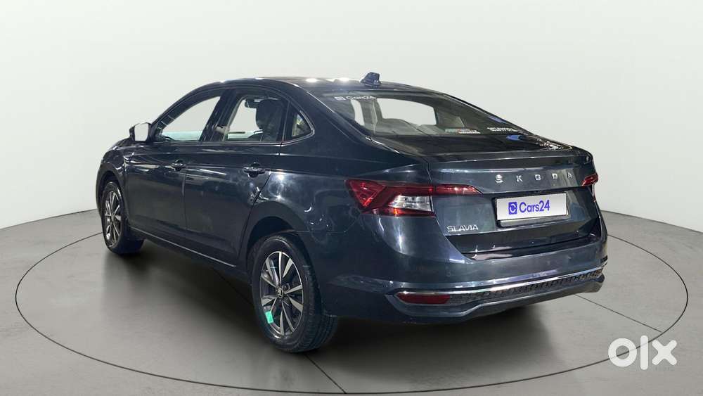 Skoda Slavia Style 1.0l Tsi Mt, 2023, Petrol
