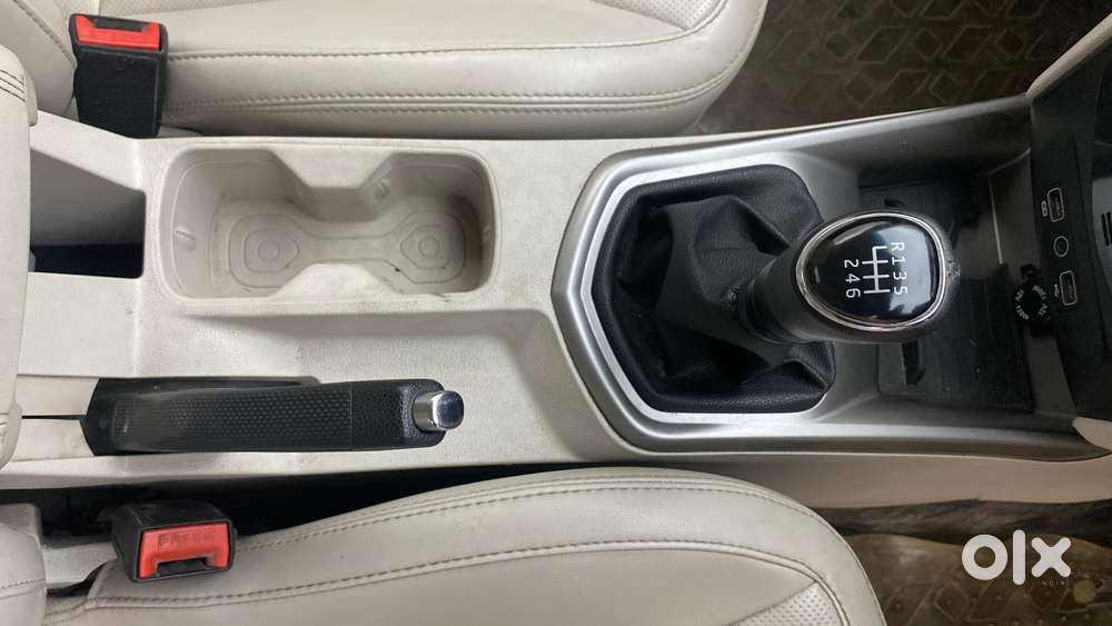 Mahindra Xuv300 W8 Option Diesel, 2021, Diesel