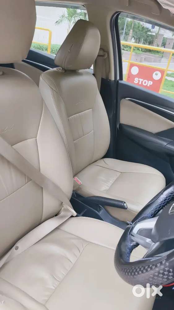 Spinny And Dealers Don't Call Family Used Car Well Maintained