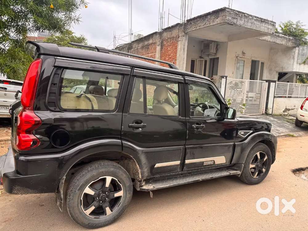 Mahindra Scorpio 2.2 S11 2025
