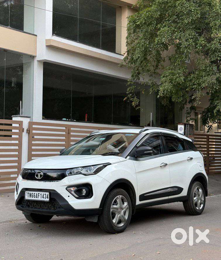 Tata Nexon 1.2 Revotron Xm (s), 2020, Petrol
