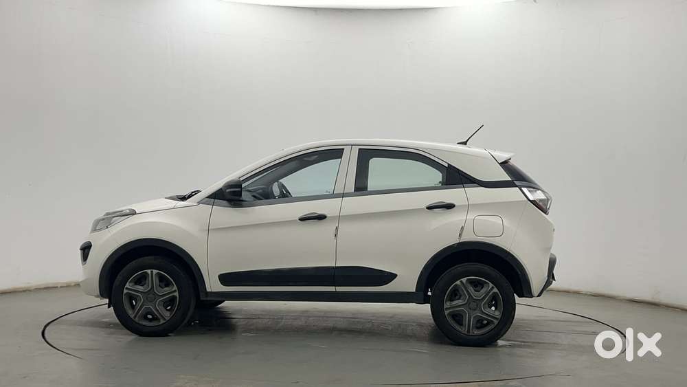Tata Nexon 1.2 Revotron Xm, 2018, Petrol
