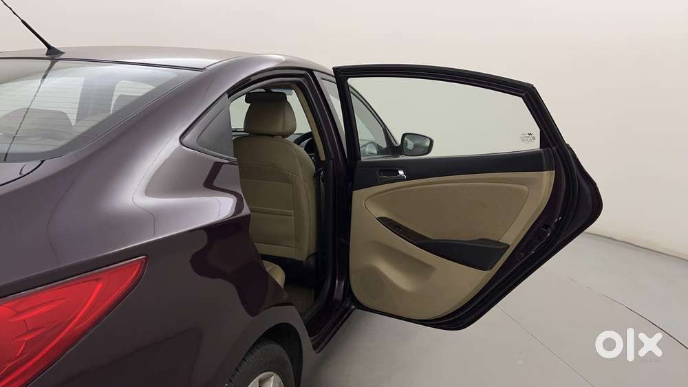 Hyundai Verna Fluidic 1.6 Crdi Sx Opt, 2012, Diesel