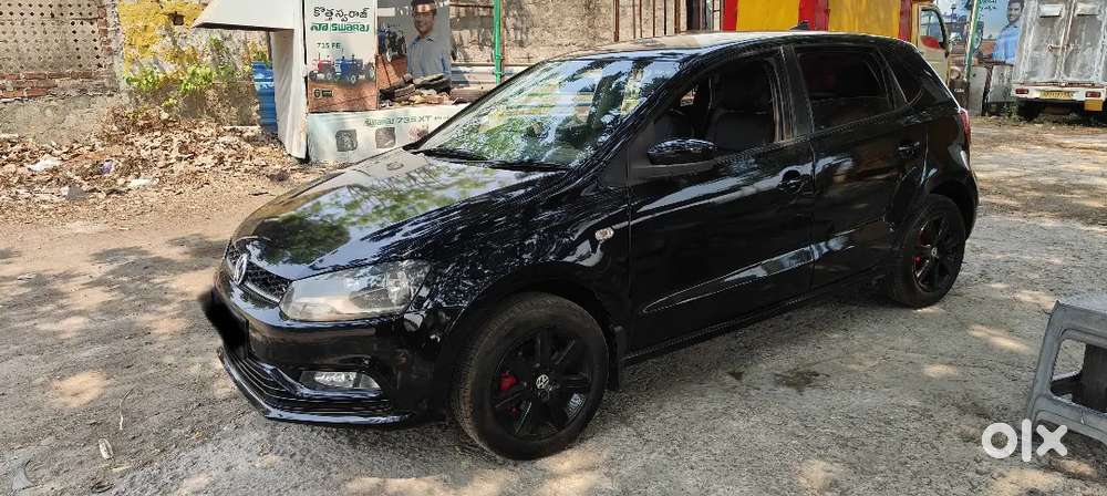 Volkswagen Polo Petrol 2011 Year