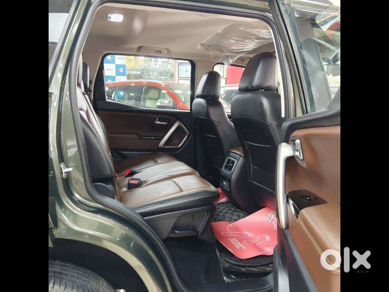 Mahindra Scorpio N Z8s G At 2wd, 2024, Petrol