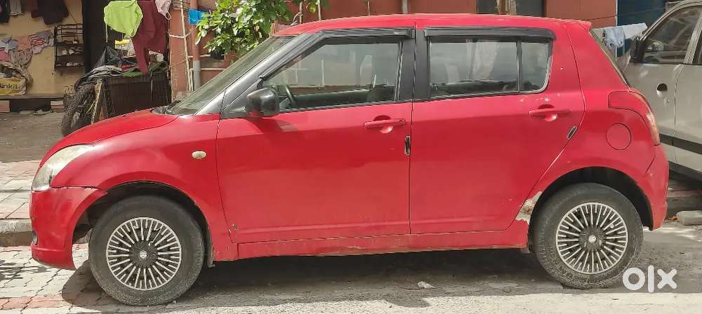 Maruti Suzuki Swift 2005 Petrol Lxi