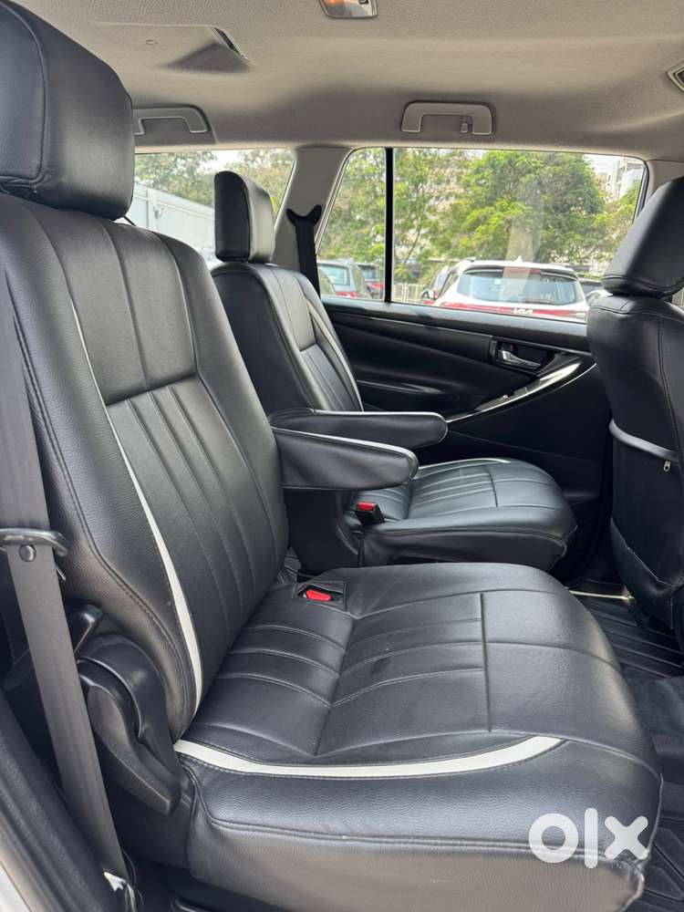 Toyota Innova Crysta