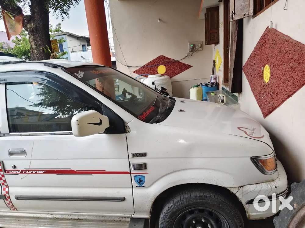 Chevrolet Tavera Neo 2013
