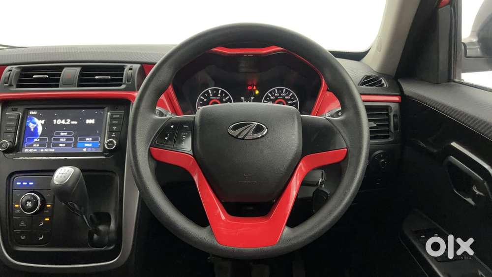 Mahindra Kuv 100 2016-2017 Mfalcon G80 K8 Dual Tone, 2017, Petrol