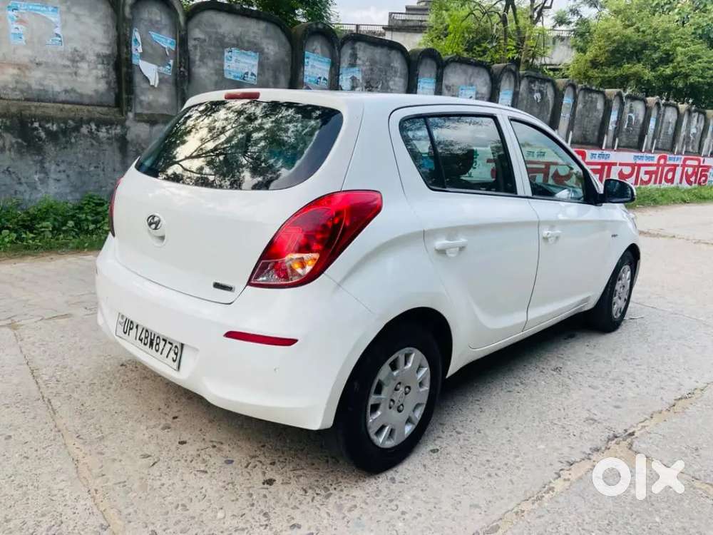 Hyundai I20 Magna 2013 Variant