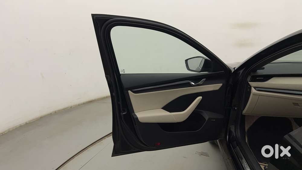 Skoda Octavia 2.0 Tdi At L K, 2021, Petrol
