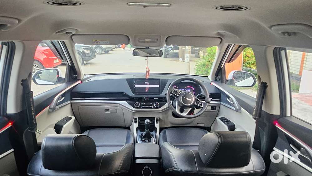 Kia Carens 1.5 Premium 7 Str, 2022, Petrol