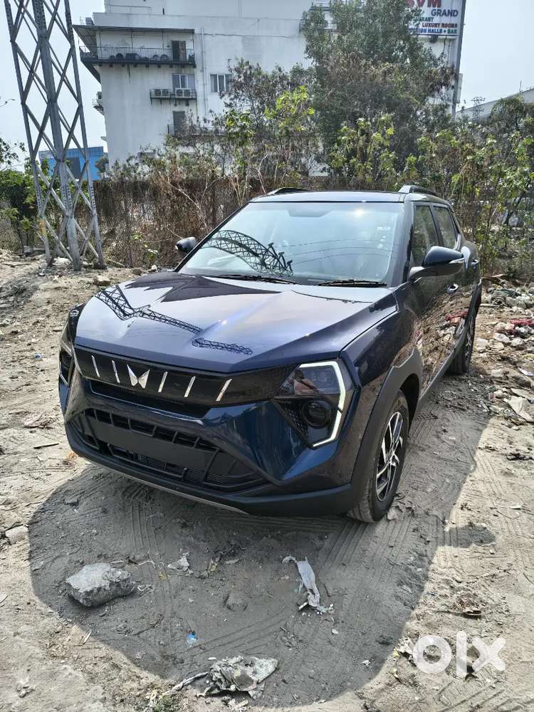Mahindra Xuv 3xo Petrol 2025