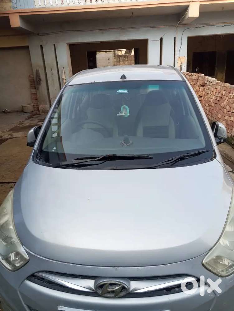 Up 14 Hyundai I10 2016 Petrol 45300 Km Driven