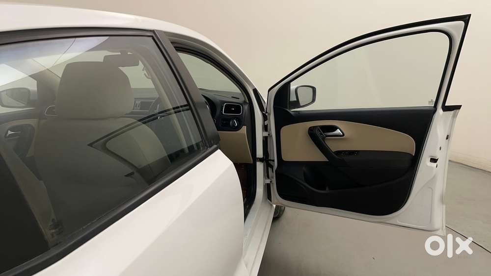 Volkswagen Polo Petrol Highline 1.2l, 2014, Petrol